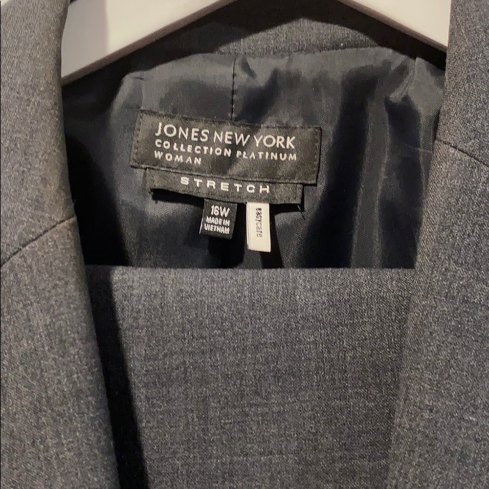 Jones New York Platinum Collection Pant Suit 16W